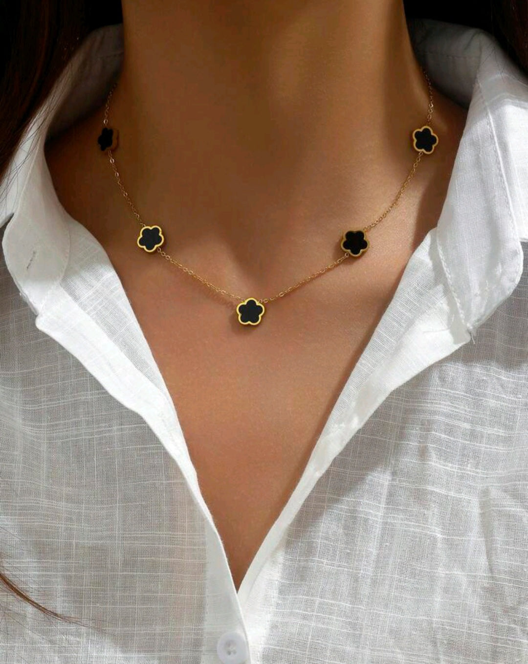 Collier flora noir